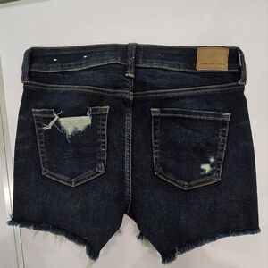 AE size 4 dark wash midi shorts